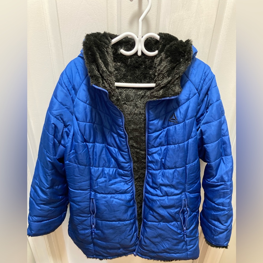 Reebok Blue Quilted Jacket with Black Logo REVERSIBLE black faux fur